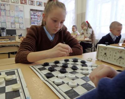 В первенстве Ерахтурской школы по русским шашкам приняло участие рекордное количество участников